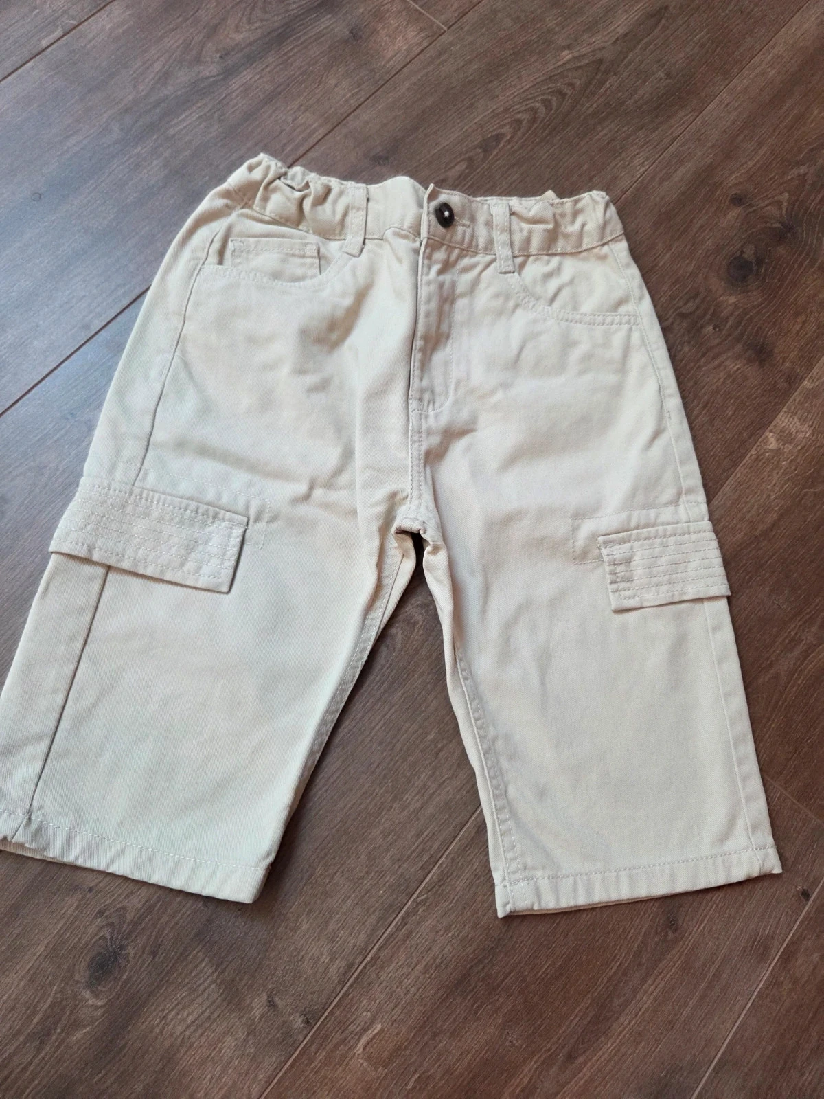 Beige Bermuda & T-shirt OnePiece 10 jaar – photo 2